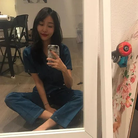 Women's Designer Slim Fit Contrast Medical Scrubs